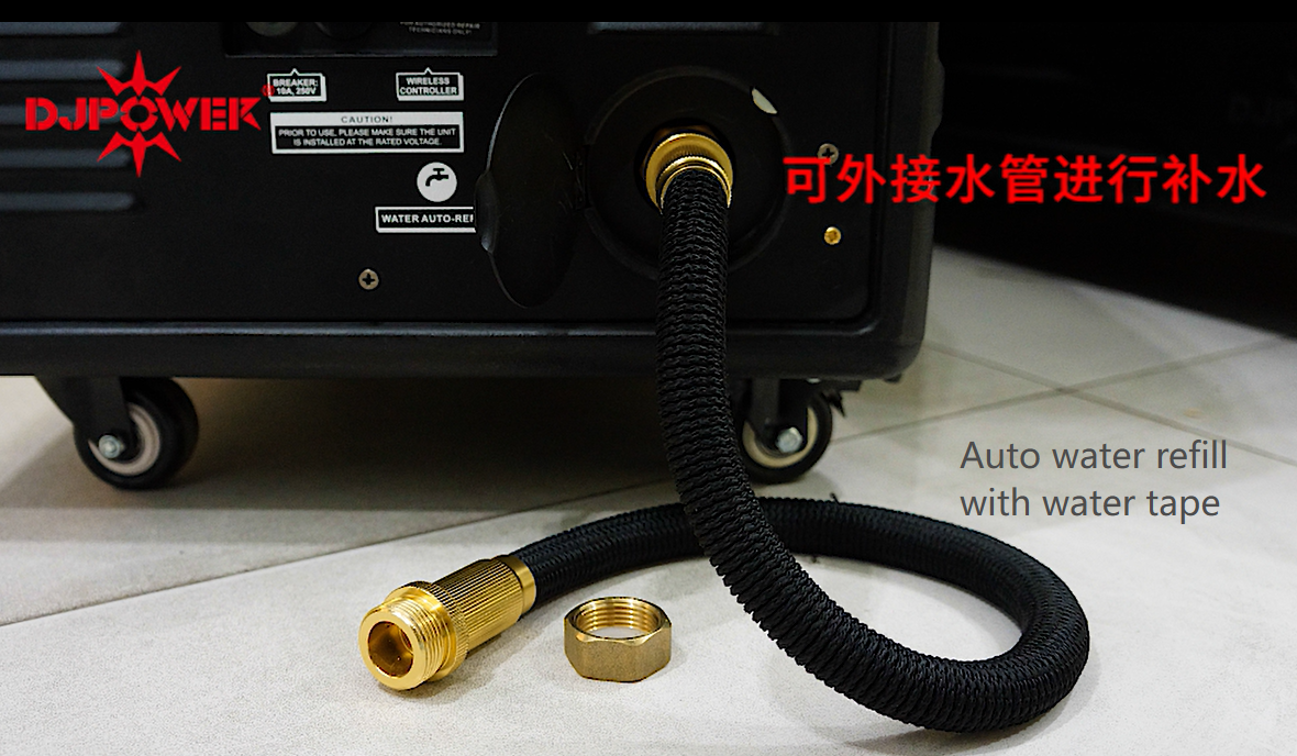 A black hose with brass fittings is attached to the water refill port on the DJ Power AQUA LOW FOG MACHINE. The image features text stating “Auto water refill with water tape” alongside Chinese characters.